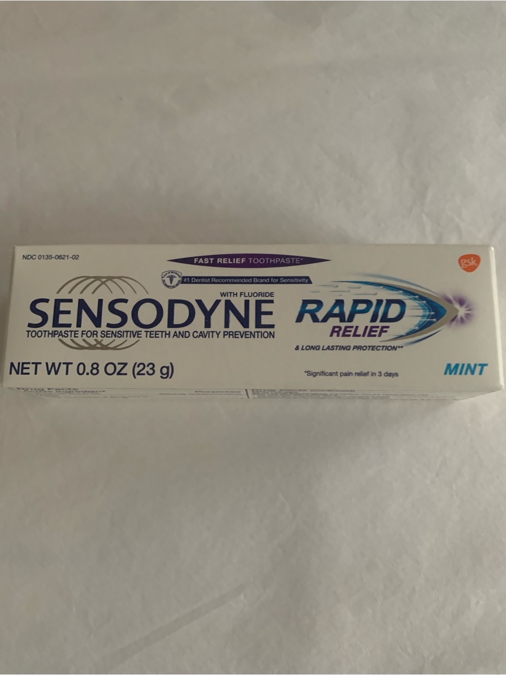 SENSODYNE Toothpaste and Blue Dental Floss Bundle - Picture 5 of 8